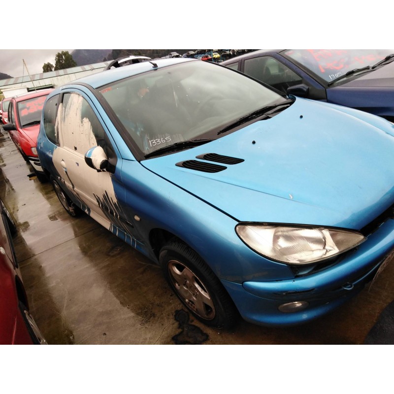 peugeot 206 berlina del año 2000