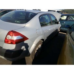 renault megane ii classic berlina del año 2005