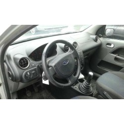ford fiesta (cbk) del año 2002