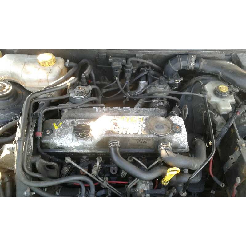 ford fiesta berlina (dx) del año 2001