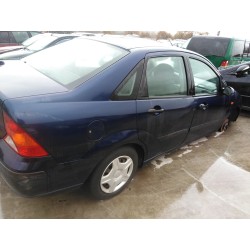 ford focus berlina (cak) del año 2003