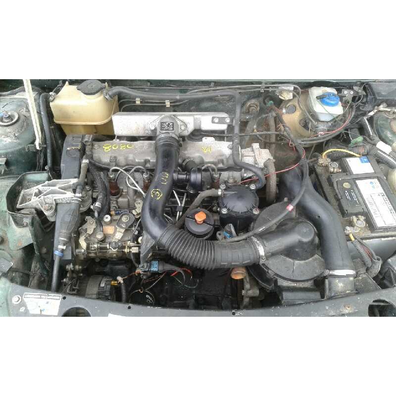 peugeot 205 berlina del año 1998