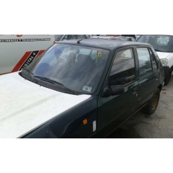 peugeot 205 berlina del año 1998