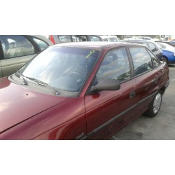 opel astra f berlina del año 1996