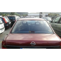 opel astra f berlina del año 1996