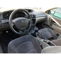 renault laguna ii (bg0) del año 2001