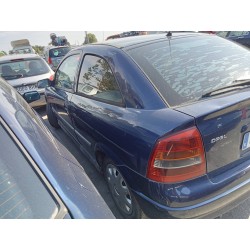 opel astra g berlina del año 2000