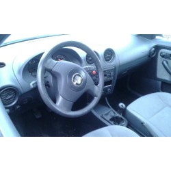 seat ibiza (6l1) del año 2003