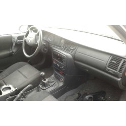 opel vectra b berlina del año 2001
