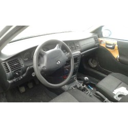 opel vectra b berlina del año 2001