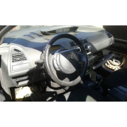 citroen c4 berlina del año 2005