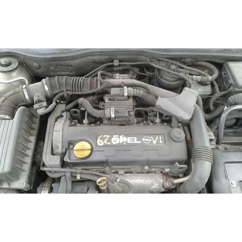 opel astra g berlina del año 2000