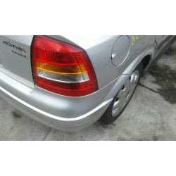 opel astra g berlina del año 2000
