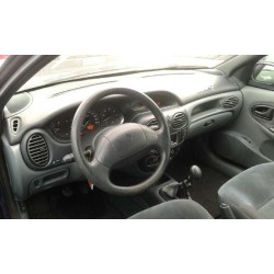 renault megane i berlina hatchback (ba0) del año 1998