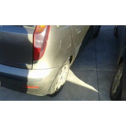 fiat punto berlina (188) del año 2005