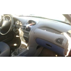 peugeot 206 berlina del año 2004