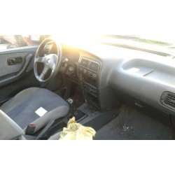 nissan primera berl./familiar (p10/w10) del año 1995