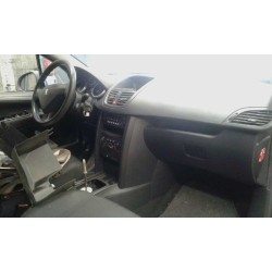 peugeot 207 del año 2008