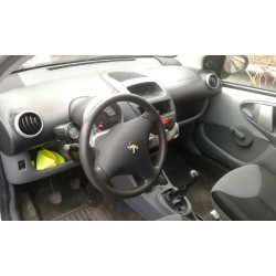 peugeot 107 del año 1950