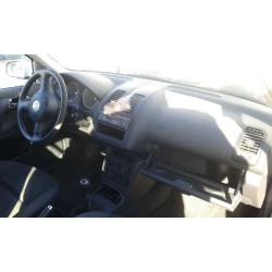 volkswagen polo berlina (6n2) del año 2000