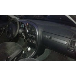 citroen xsara berlina del año 2000