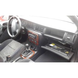 opel vectra b berlina del año 1998