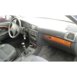volvo s40 berlina del año 1996