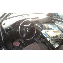 volkswagen golf iv berlina (1j1) del año 1999