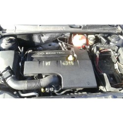 opel vectra c berlina del año 2004