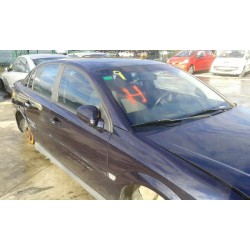 opel vectra c berlina del año 2004