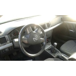 opel vectra c berlina del año 2004