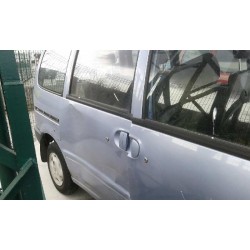 nissan serena (c23m) del año 1950