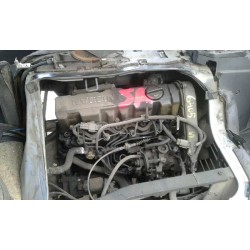 nissan serena (c23m) del año 1950