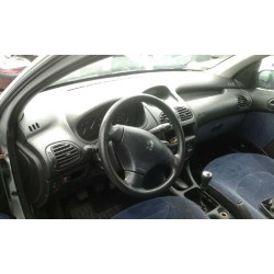 peugeot 206 berlina del año 2002