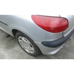 peugeot 206 berlina del año 2002