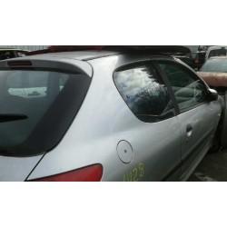 peugeot 206 berlina del año 2002