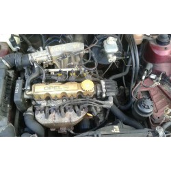 opel astra f berlina del año 1995