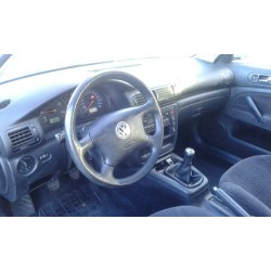 volkswagen passat berlina (3b2) del año 1999