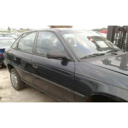 opel astra f berlina del año 1994