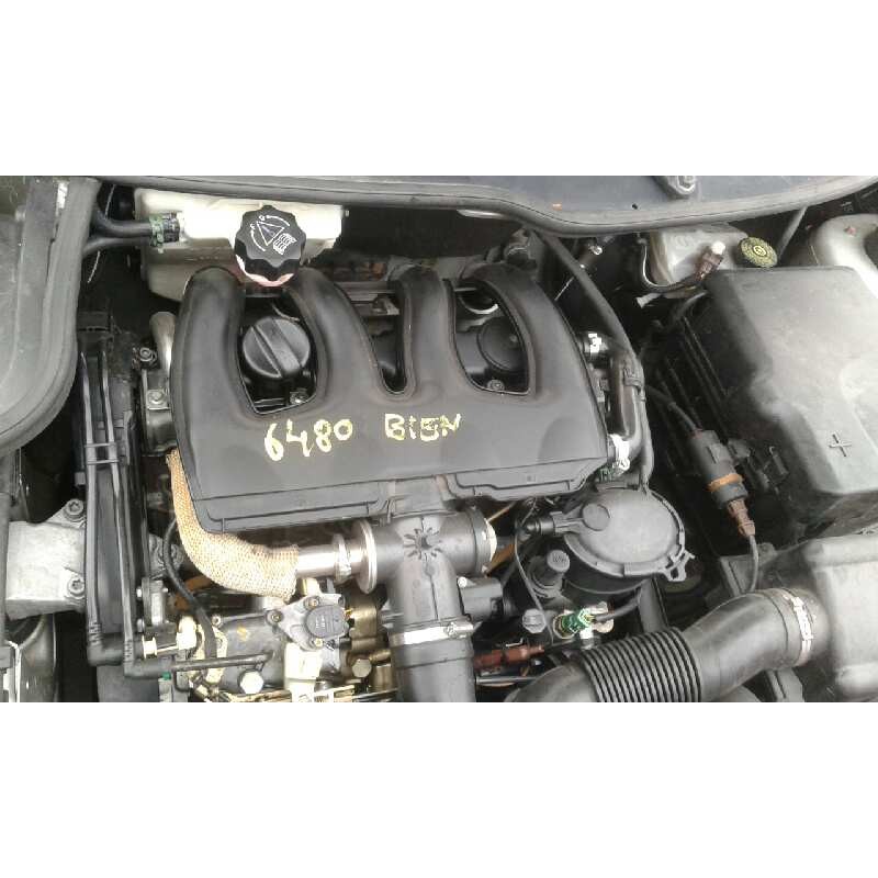 peugeot 206 berlina del año 2002