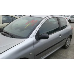 peugeot 206 berlina del año 2002