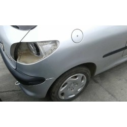 peugeot 206 berlina del año 2002