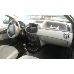 fiat punto berlina (188) del año 2000