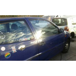 volkswagen polo berlina (6n1) del año 1996
