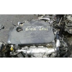 nissan almera tino (v10m) del año 2002