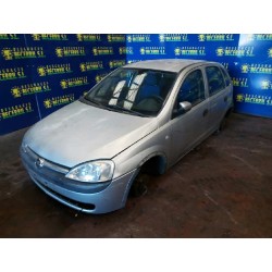 opel corsa c del año 2002