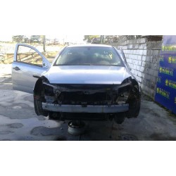 opel astra h berlina del año 2004