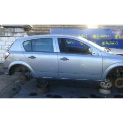 opel astra h berlina del año 2004