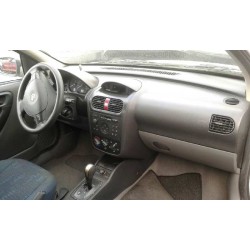 opel corsa c del año 2001