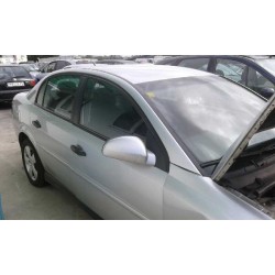 opel vectra c berlina del año 2003